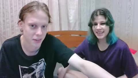 Snapshot of crystal_porn_love chatting on 12-20-24, 09:39 Crystal and Marcl online show from 12-20-24, 09:39