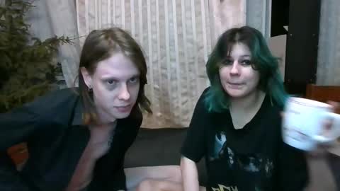 Snapshot of crystal_porn_love chatting on 01-21-25, 11:24 Crystal and Marcl online show from 01-21-25, 11:24