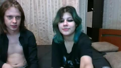 Snapshot of crystal_porn_love chatting on 01-22-25, 02:26 Crystal and Marcl online show from 01-22-25, 02:26