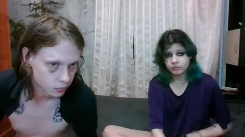 Snapshot of crystal_porn_love chatting on 01-23-25, 11:26 Crystal and Marcl online show from 01-23-25, 11:26