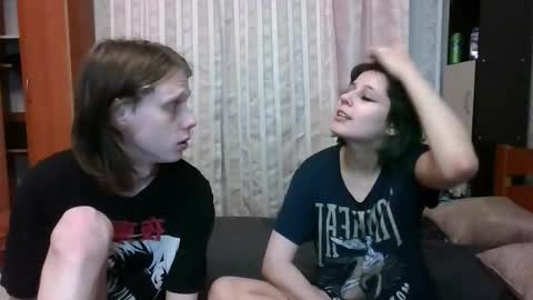 Snapshot of crystal_porn_love chatting on 02-06-25, 03:06 Crystal and Marcl online show from 02-06-25, 03:06