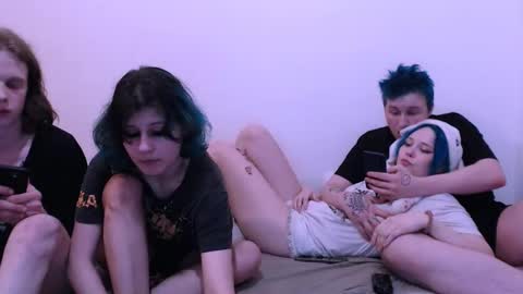 Snapshot of crystal_porn_love chatting on 03-04-25, 01:12 Crystal and Marcl online show from 03-04-25, 01:12