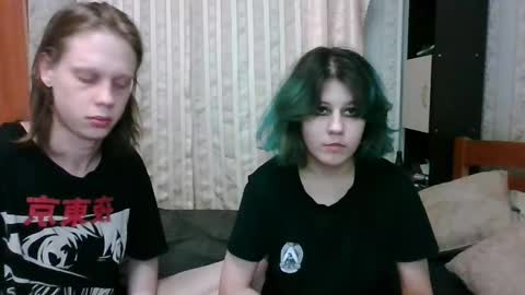 Snapshot of crystal_porn_love chatting on 03-09-25, 09:57 Crystal and Marcl online show from 03-09-25, 09:57