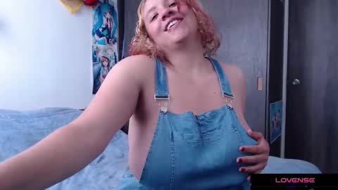 Crystal shadow online show from 11-16-25, 02:11