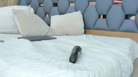 crystal_sm online show from 11-12-25, 03:12