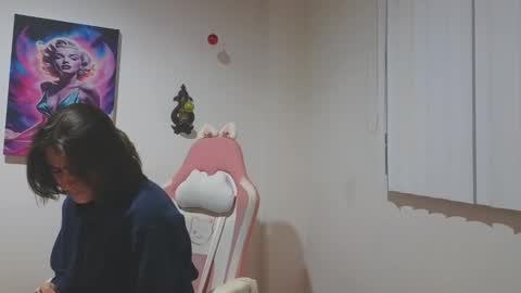 Crystal Blaze online show from 12-23-25, 10:24