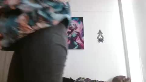 Crystal Blaze online show from 03-26-26, 04:45