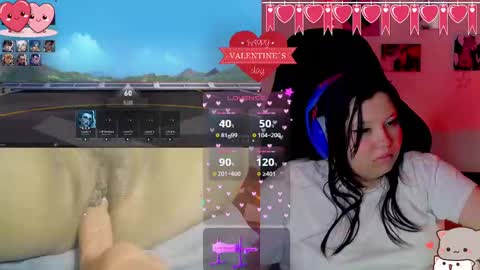 Snapshot of crystal_velvet01 chatting on 02-15-25, 06:12 crystal online show from 02-15-25, 06:12