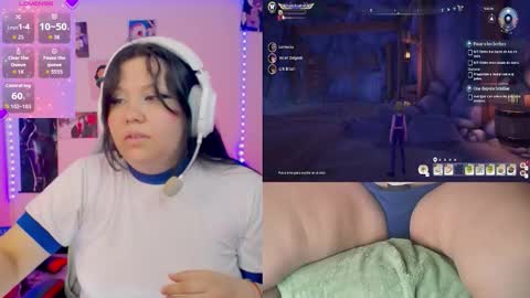 Snapshot of crystal_velvet01 chatting on 02-22-26, 07:01 crystal online show from 02-22-26, 07:01