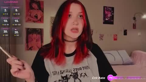 Snapshot of crystalblaze_ chatting on 09-30-25, 08:58 Grace online show from 09-30-25, 08:58