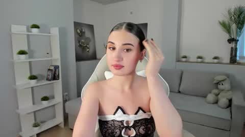 Crystall online show from 10-10-25, 08:24