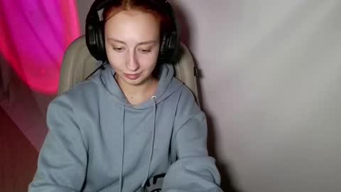 Snapshot of crystallkris chatting on 12-31-24, 02:29 Kristina online show from 12-31-24, 02:29