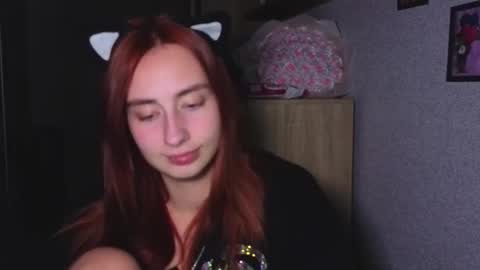 Snapshot of crystallkris chatting on 11-01-25, 12:34 Kristina online show from 11-01-25, 12:34