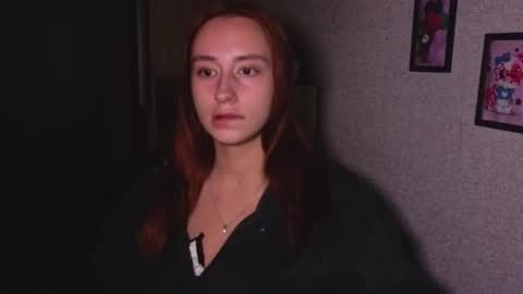 Snapshot of crystallkris chatting on 11-16-25, 09:53 Kristina online show from 11-16-25, 09:53