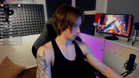 Crys online show from 12-22-24, 07:31