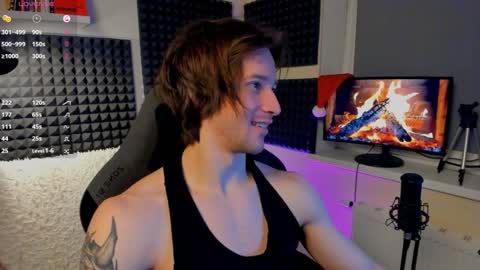 Crys online show from 12-22-24, 10:58