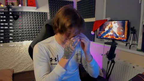 Crys online show from 12-23-24, 08:14