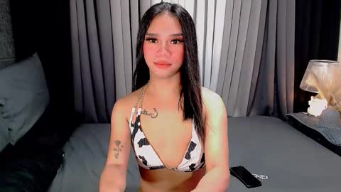 bea takashi  online show from 10-06-25, 08:45