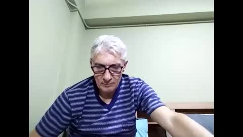 Snapshot of cucaio18 chatting on 10-18-25, 02:14 BIG UNCUT HARD COCK online show from 10-18-25, 02:14