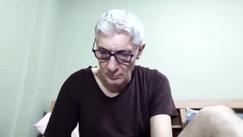 Snapshot of cucaio18 chatting on 10-31-25, 02:23 BIG UNCUT HARD COCK online show from 10-31-25, 02:23