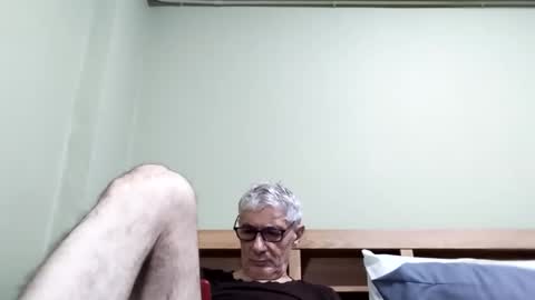 Snapshot of cucaio18 chatting on 11-01-25, 01:13 BIG UNCUT HARD COCK online show from 11-01-25, 01:13