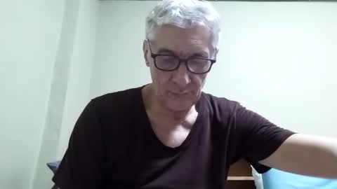 Snapshot of cucaio18 chatting on 11-11-25, 05:40 BIG UNCUT HARD COCK online show from 11-11-25, 05:40