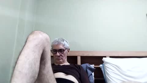 Snapshot of cucaio18 chatting on 11-22-25, 01:10 BIG UNCUT HARD COCK online show from 11-22-25, 01:10