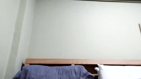 Snapshot of cucaio18 chatting on 11-25-25, 01:05 BIG UNCUT HARD COCK online show from 11-25-25, 01:05