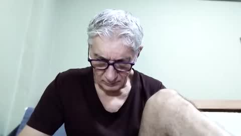 Snapshot of cucaio18 chatting on 11-28-25, 01:52 BIG UNCUT HARD COCK online show from 11-28-25, 01:52