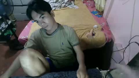 Snapshot of cum_boy69xx chatting on 10-14-25, 01:01 james online show from 10-14-25, 01:01