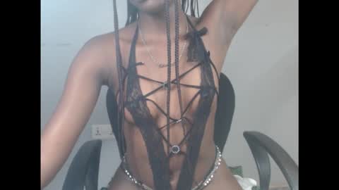 sophie online show from 09-18-25, 07:43