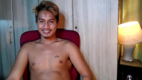 Snapshot of cum_overload chatting on 02-25-25, 01:20 cum_overload online show from 02-25-25, 01:20