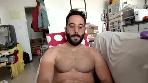 Snapshot of cuman15 chatting on 02-14-25, 11:21 Cuman online show from 02-14-25, 11:21