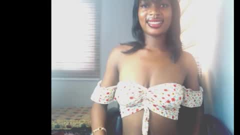Snapshot of cumebony_petit chatting on 02-03-26, 02:22 cumebony_petit online show from 02-03-26, 02:22