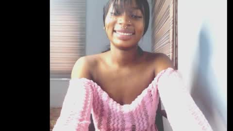 Snapshot of cumebony_petit chatting on 02-10-26, 07:23 cumebony_petit online show from 02-10-26, 07:23