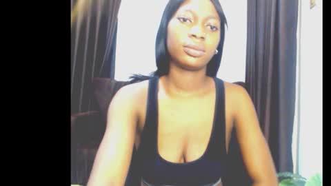 Snapshot of cumebony_petit chatting on 02-17-26, 06:10 cumebony_petit online show from 02-17-26, 06:10