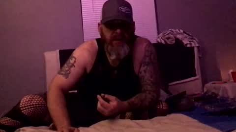 Snapshot of cummerforyouu chatting on 12-24-24, 06:44 Mike Smalls online show from 12-24-24, 06:44