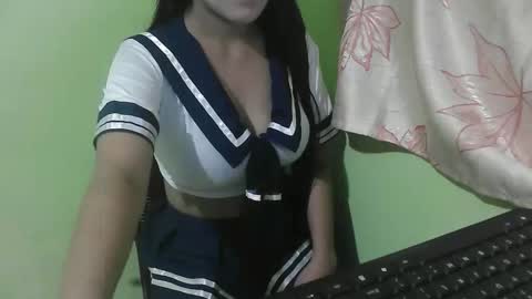 Snapshot of cumwhore4uxox chatting on 11-24-25, 11:10 cumwhore4uxox online show from 11-24-25, 11:10