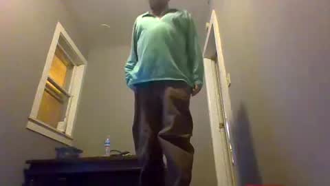 Snapshot of cuntreeboy68 chatting on 12-15-24, 04:07 Bash online show from 12-15-24, 04:07