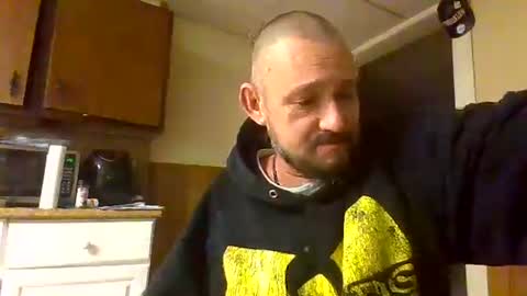 Snapshot of cuntreeboy68 chatting on 12-23-24, 10:55 Bash online show from 12-23-24, 10:55