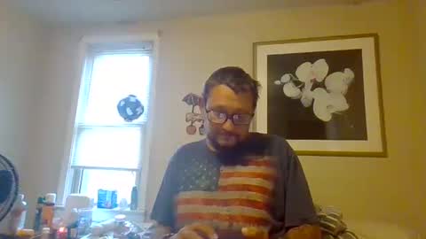 Snapshot of cuntreeboy68 chatting on 10-28-25, 05:15 Bash online show from 10-28-25, 05:15