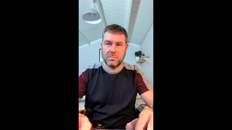 Snapshot of cupcakecreampie chatting on 12-18-25, 12:17 Adam online show from 12-18-25, 12:17