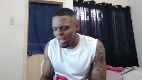 dominic and julieta... independent models online show from 01-05-26, 08:12