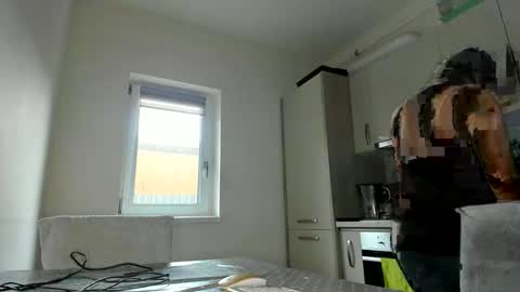 maria  alex online show from 11-19-25, 12:27