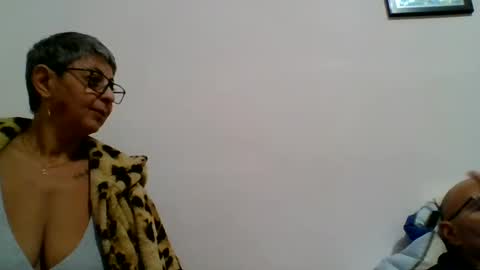 couple online show from 12-10-24, 05:44