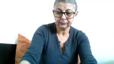 couple online show from 01-18-25, 01:29
