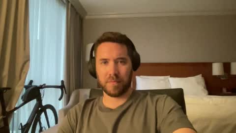 curiouspeteyp online show from 09-22-25, 02:13