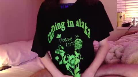 Snapshot of curlydelicious chatting on 02-08-26, 07:45 curly fries online show from 02-08-26, 07:45