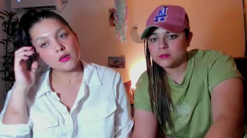 Snapshot of curvy_daniela chatting on 12-06-24, 05:20 Daniela online show from 12-06-24, 05:20