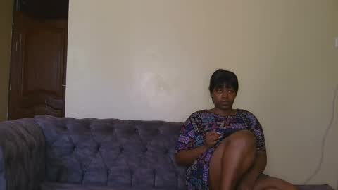 Snapshot of curvyebony1 chatting on 01-31-25, 12:29 curtis online show from 01-31-25, 12:29